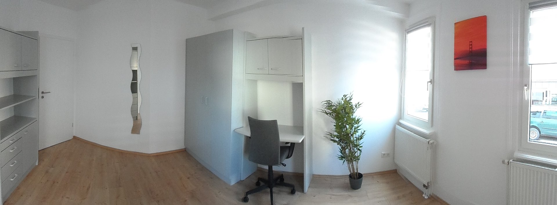 Zimmer 114, EG