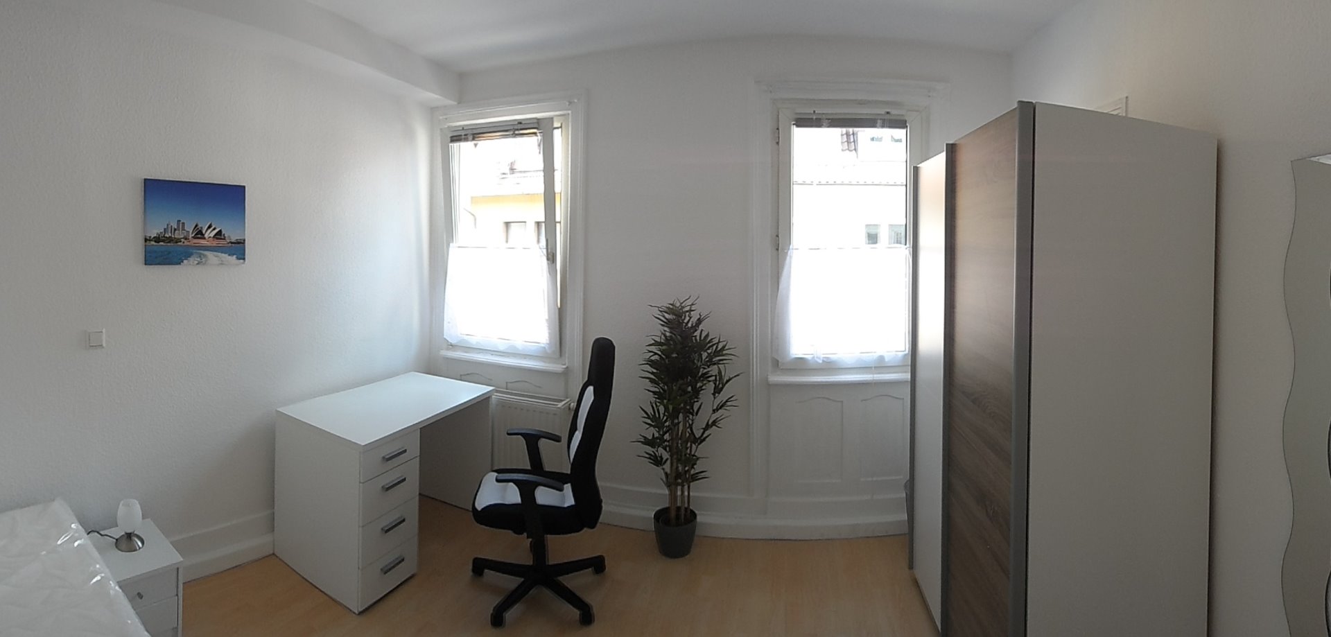 Zimmer 214, 1.OG