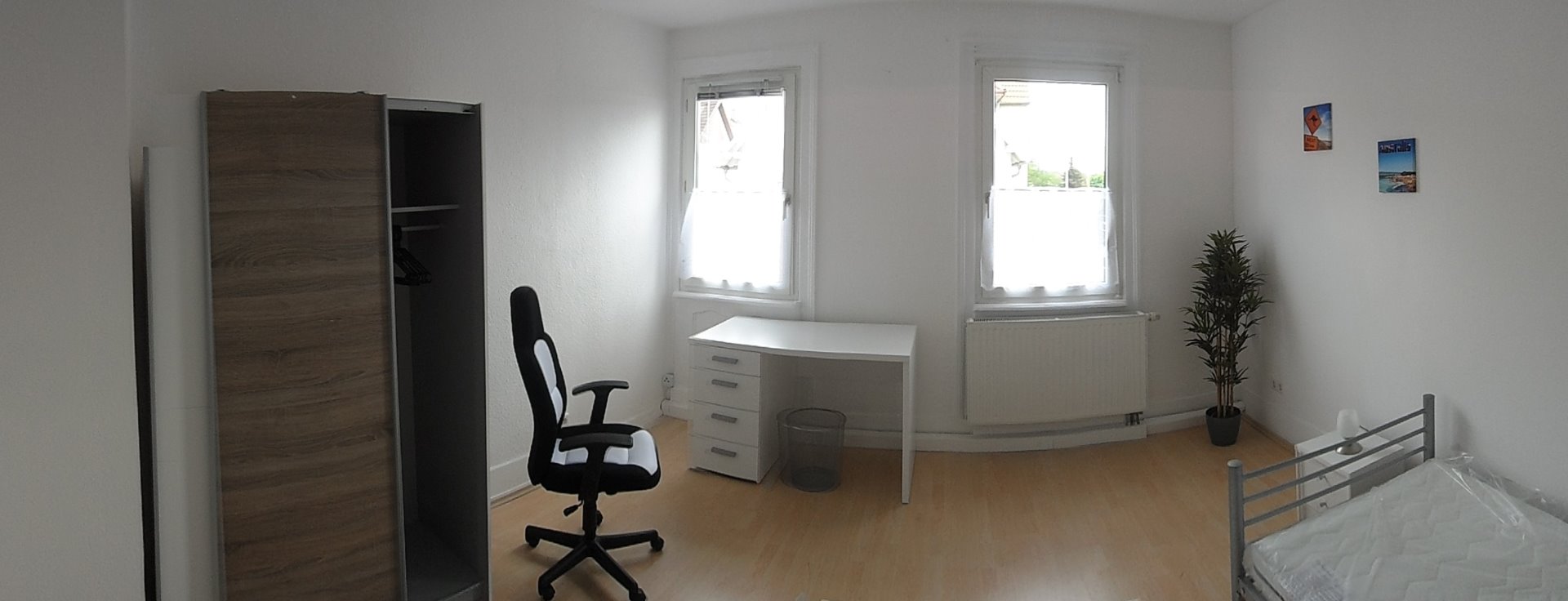 Zimmer 216, 1.OG